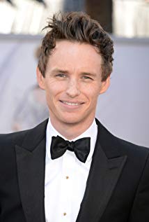 How tall is Eddie Redmayne?